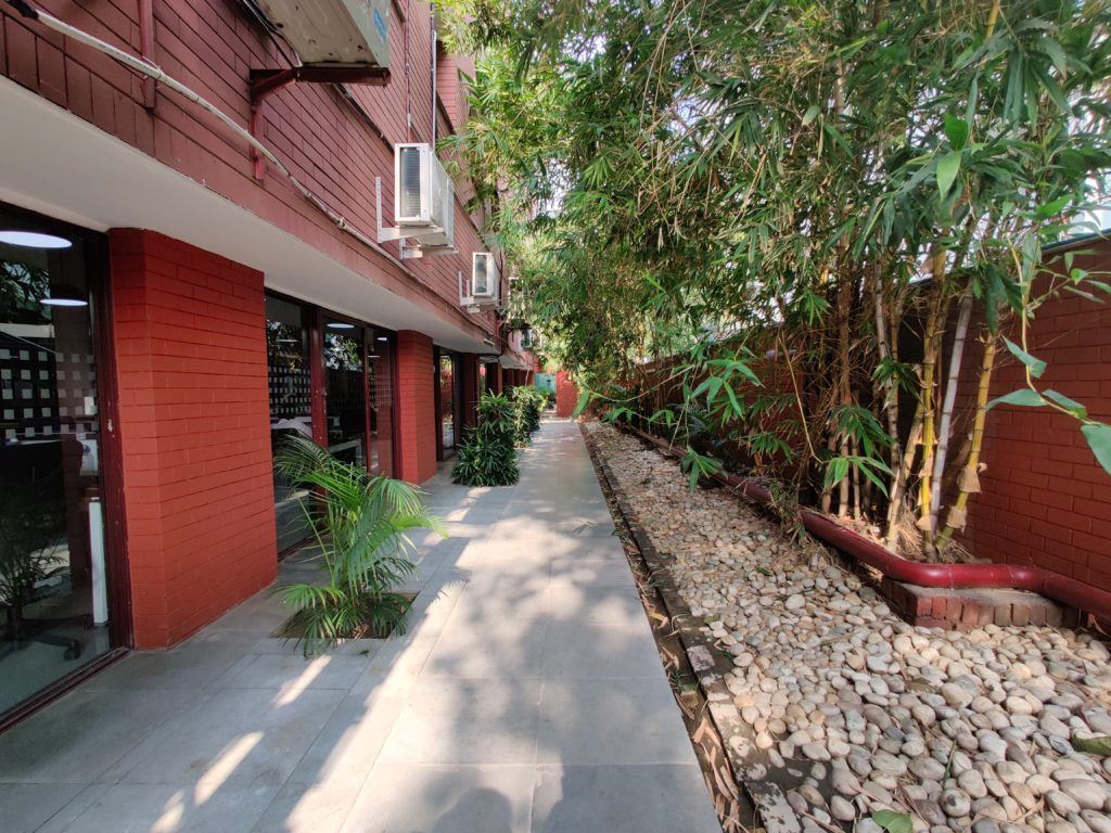 OnePlus 7T ultra wide