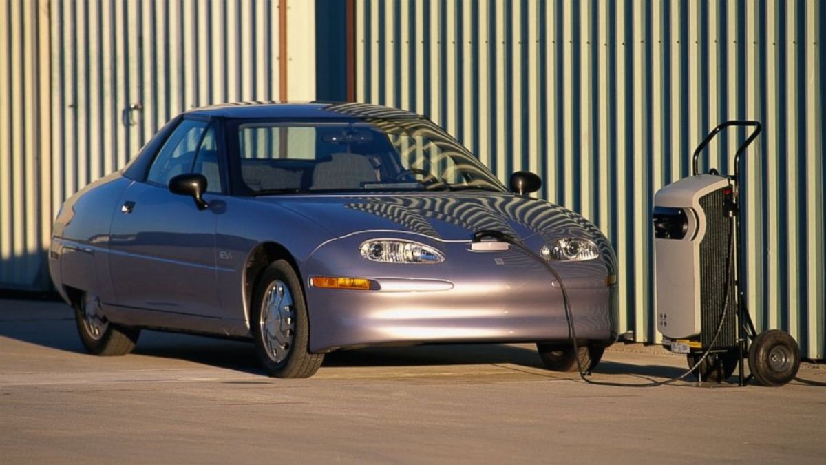 First Modern Electric Car_ GM EV1