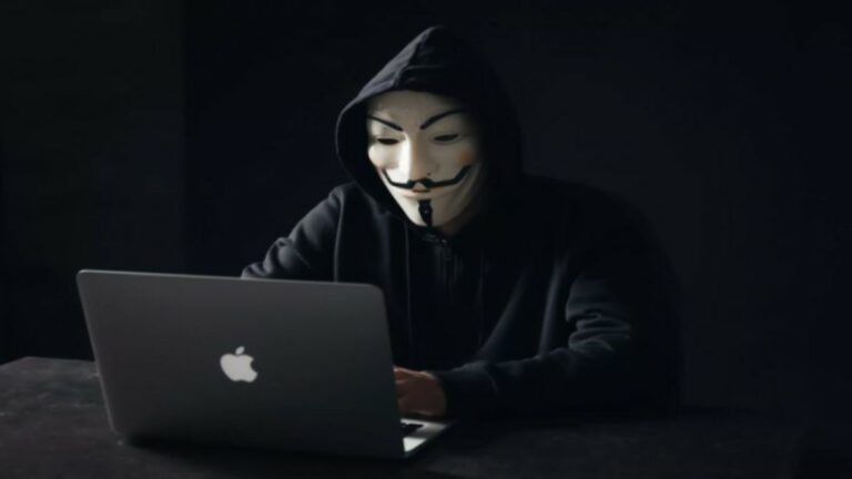 apple leaker works as a double agent for apple security team