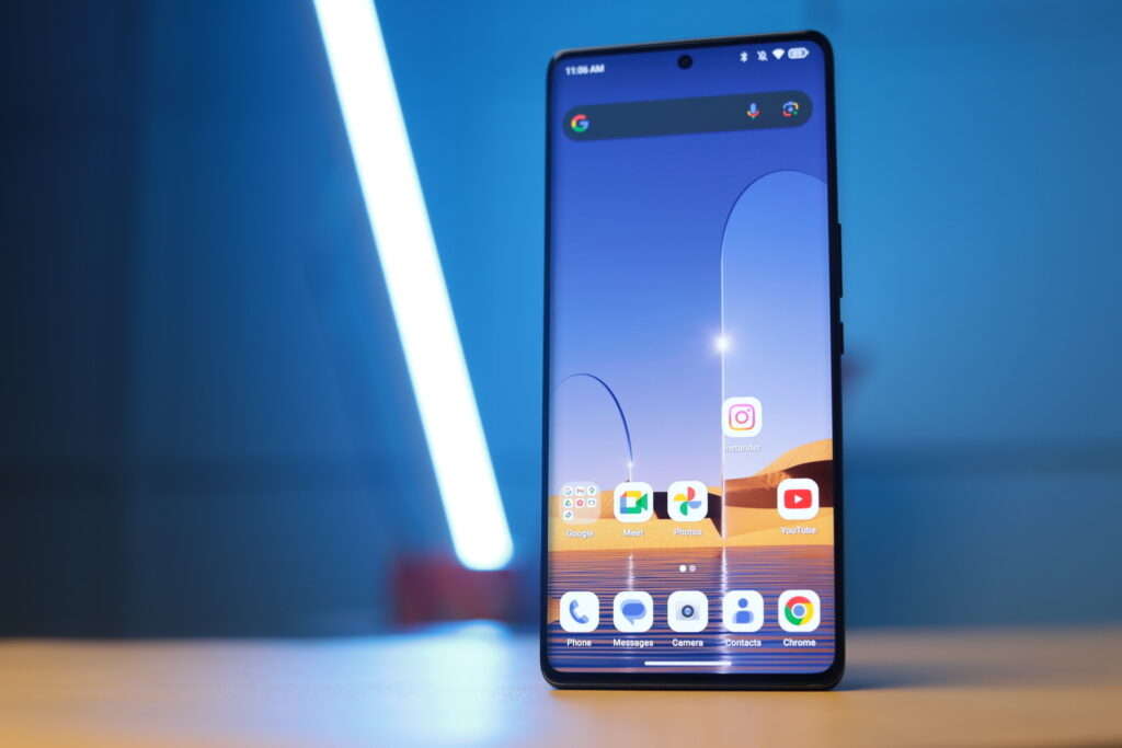 Image of the home screen on the Lava Blaze Curve 5G 