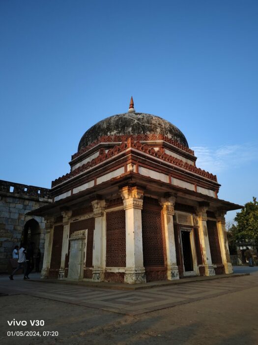 Different color mods of the vivo v30-1