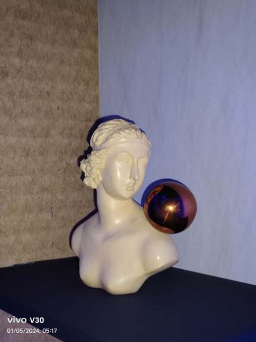 Image with the aura light-1