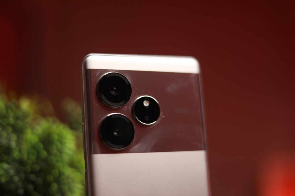 Image of the camera module of the Realme GT 6