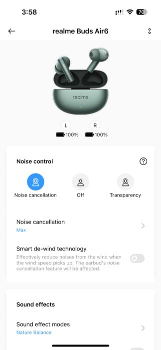 Screenshot of the main interface of the Realme Link app