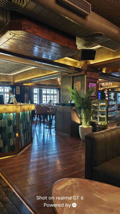 Nighttime shot from the Realme GT 6-3